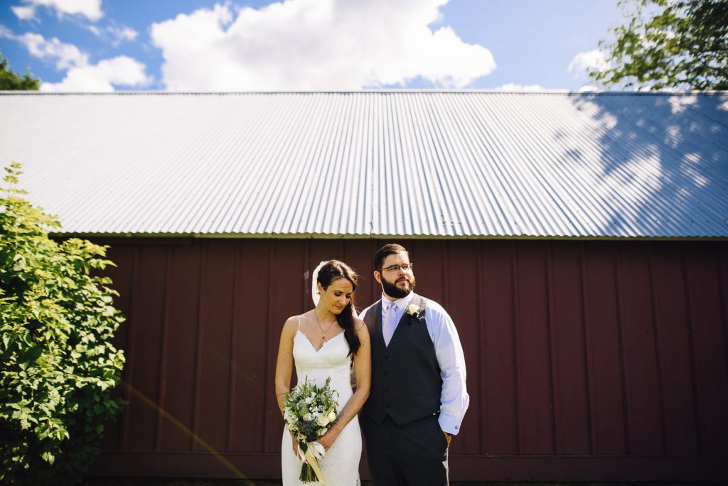 Hoosier Grove Barn Wedding Photos In Streamwood Emma Tyler